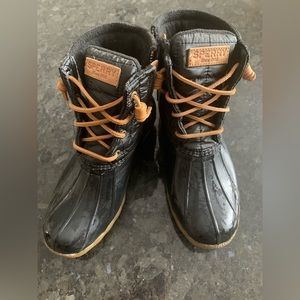 Sperry black quilted top Saltwater duck boots